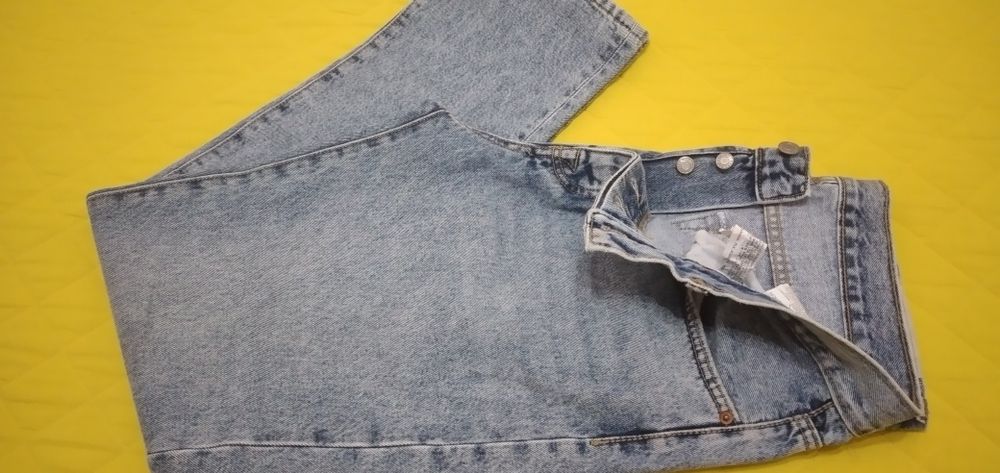 Camisola/HoodieThrasher/Calças Lois e Zara (Tudo Original)