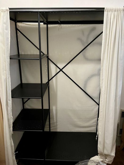 Conjunto cama e roupeiro em ferro