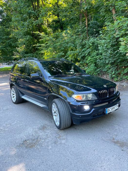 Доглянутий BMW x5 e53