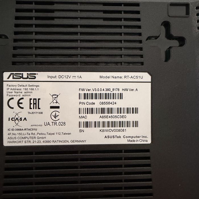 Router ASUS RT-AC51U