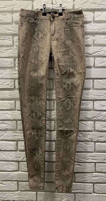 Джинси жіночі(джинсы женские).Reserved, 34.
