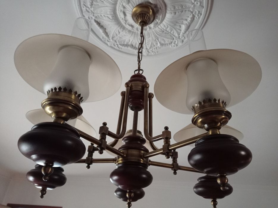 Candeeiro de tecto e parede