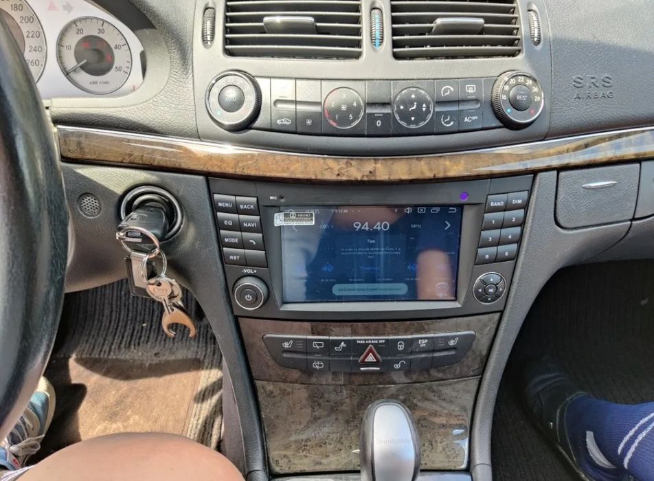 Rádio Android 14 com o Mercedes W211/CLS (Novo)