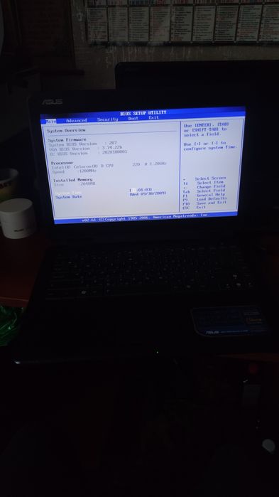 Ноутбук асус    робочий