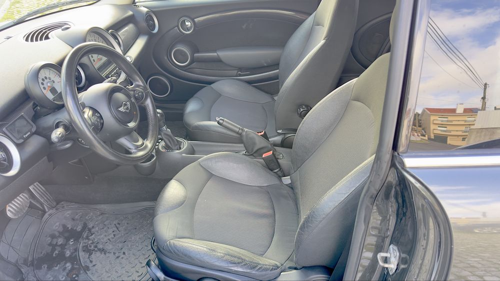 Mini cooper s de 2011 caixa automatica 184 cv