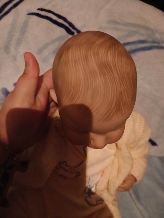 Bebe reborn com os olhos abertos