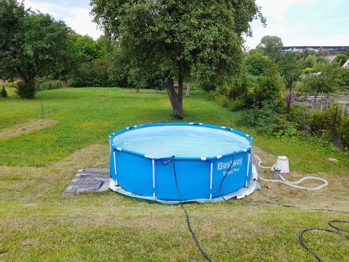 Basen beestway steel pro 3.05x76cm