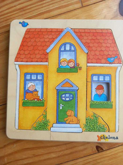 Puzzle em madeira - Build a house