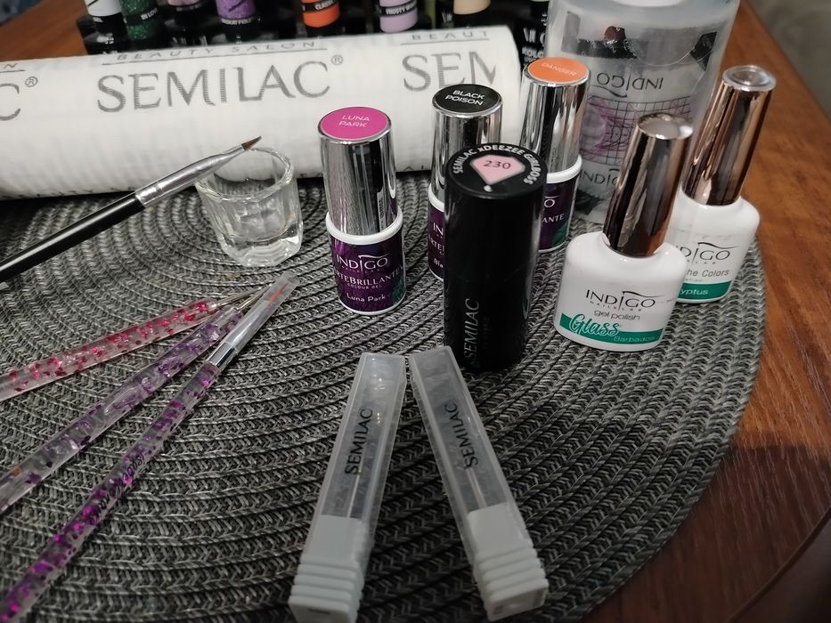 Zestaw lakierów do paznokci