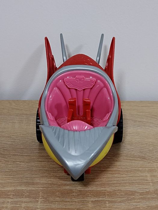 Совомобіль герої в масках