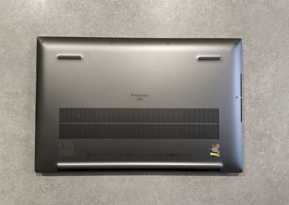 Dell Precision 5750 (XPS 9700) 17.3"/i7-10Gen/16Gb/265Gb/Quadro T2000