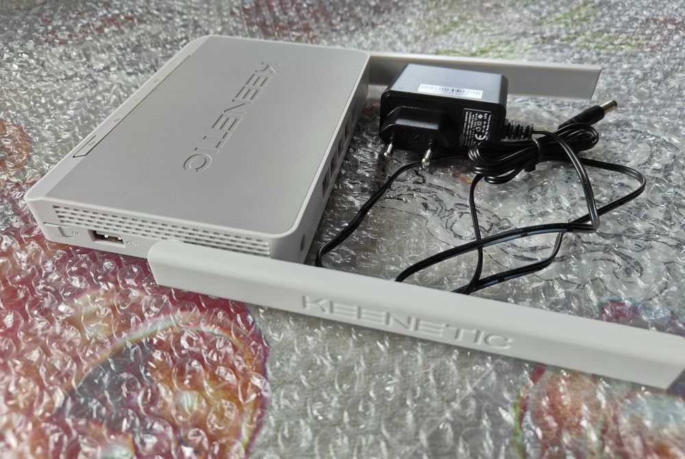 Маршрутизатор Keenetic DSL (KN-2010)