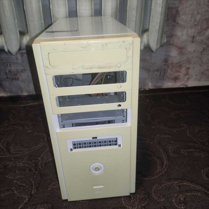 старий пк 2000 года