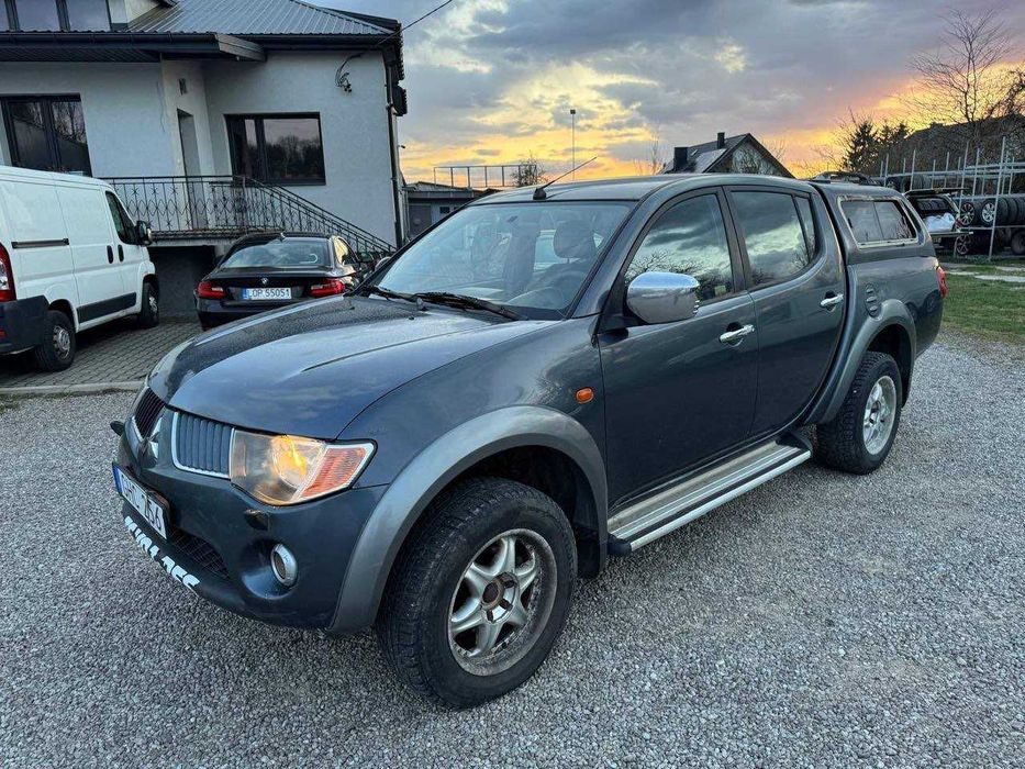 Авто пікап l 200