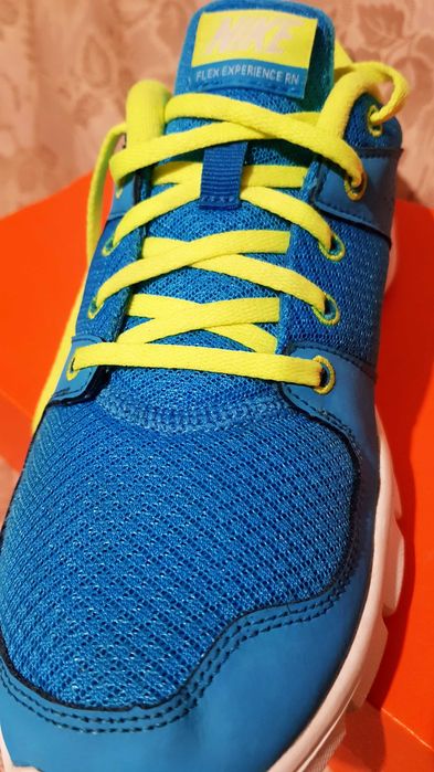 Кроссовки Nike Flex Experience