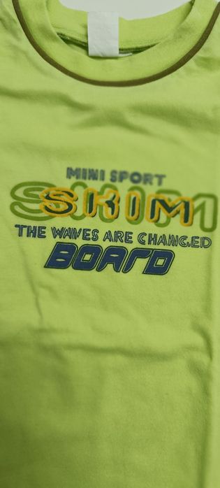 T-shirt criança. Cor verde para 8 anos