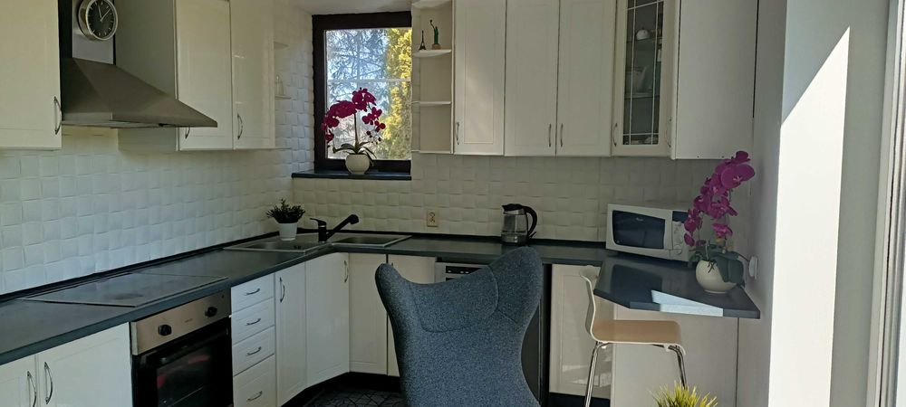 Bezpośrednio, cicha okolica