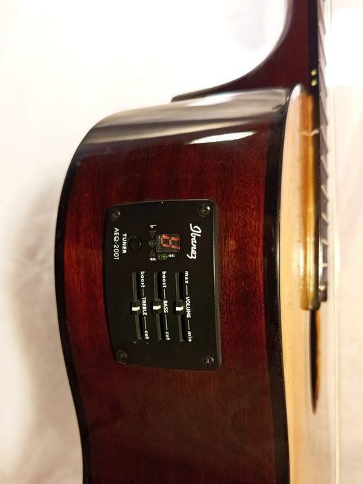 Ibanez Guitarra Clássica/ Classical Guitar (pick up system)