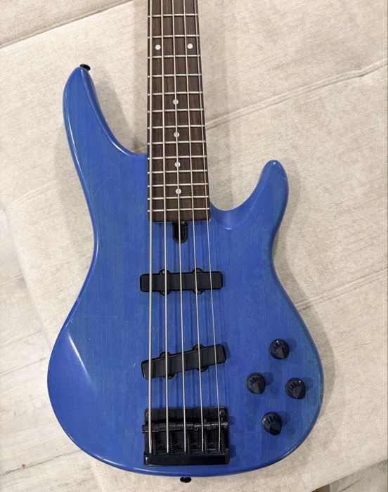 Baixo Yamaha RBX755A