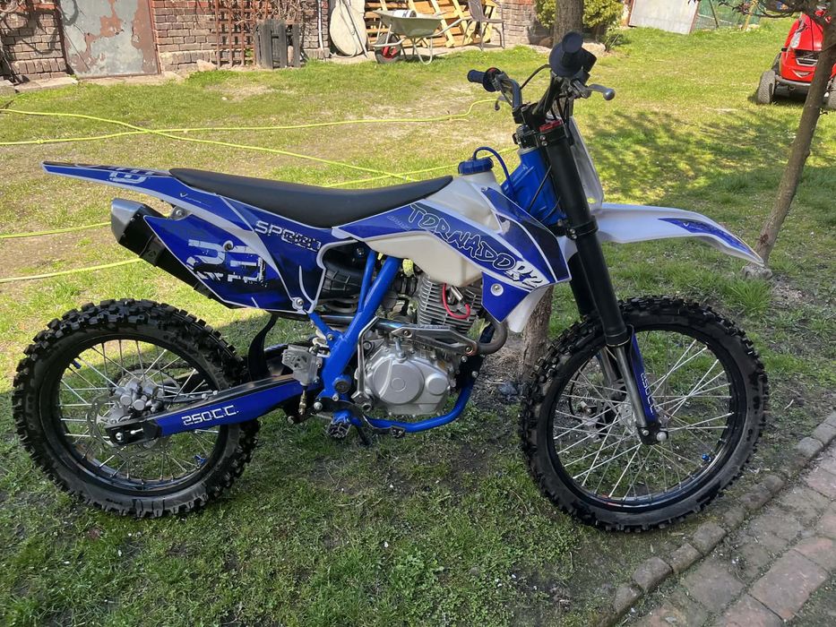 cross tornado 250cc