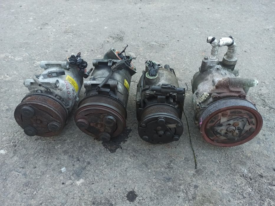 Компресор кондиціонера Ford Focus Mondeo Transit Connect 1.6 1.8 2.0