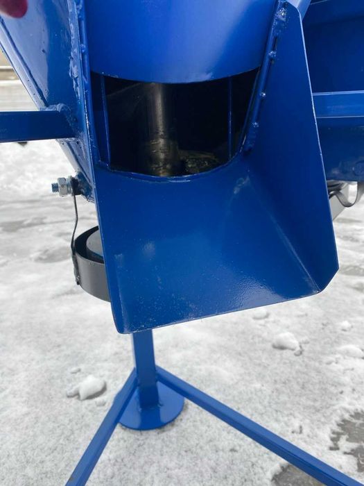 Змішувач шнековий, кормосмеситель, змішувач корму горизонтальний