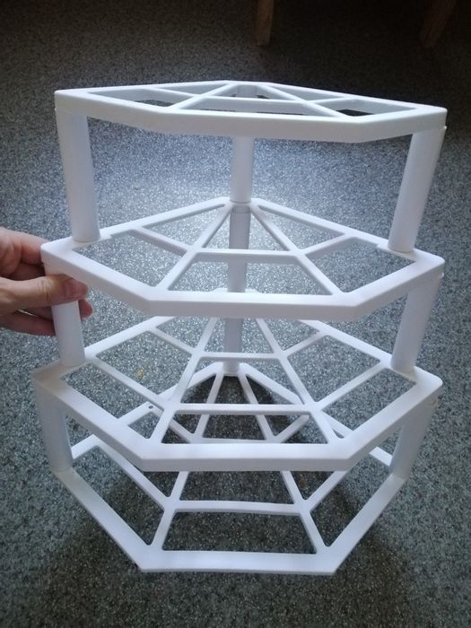 Нова пластикова полка