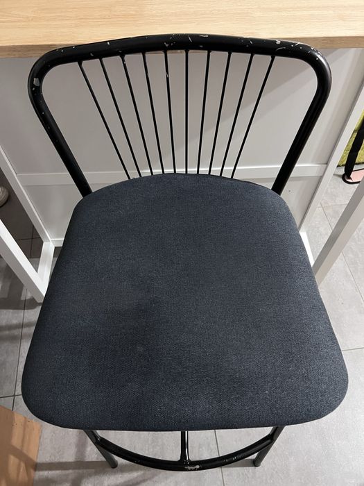 Krzesła barowe, hokery