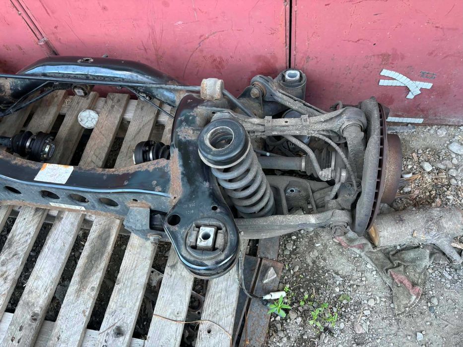 BMW E90 E91 E87 E81 Wózek sanki zawieszenie tył kompletne