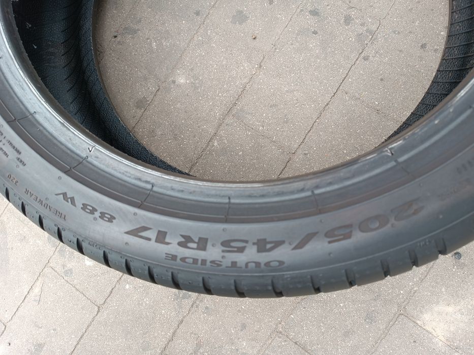 205/45R17 Pirelli Cinturato P7