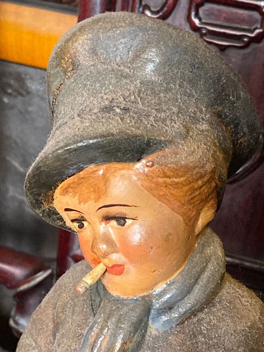 Escultura Caldas da Rainha Menino Como Papa séc XIX 30 cm