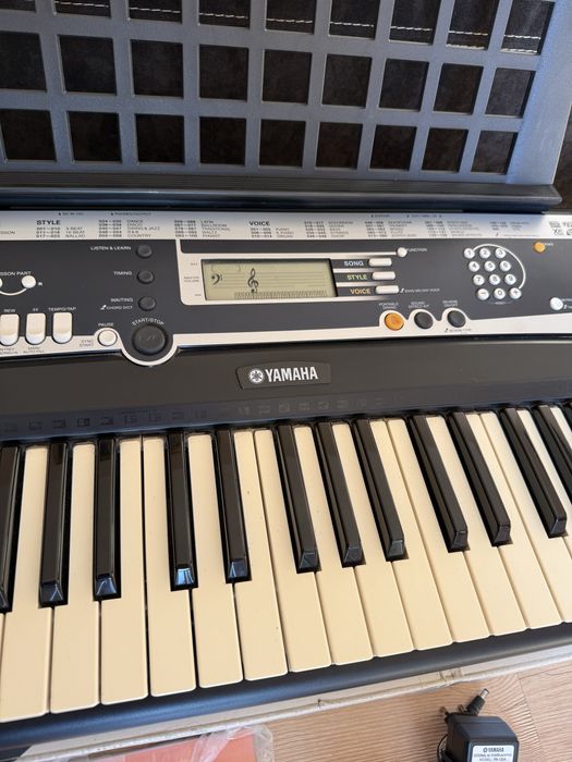 Yamaha ypt-21C keyoboard