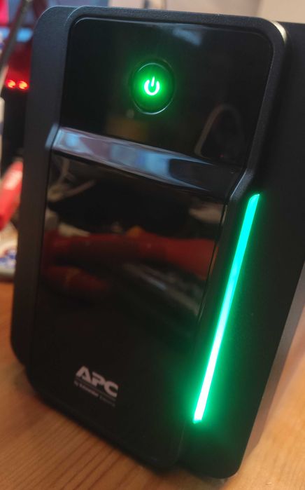APC Back-UPS, 950VA