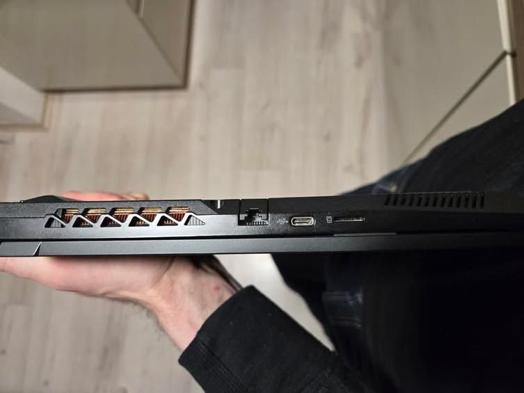 Laptop Gigabyte g5 rtx 4060