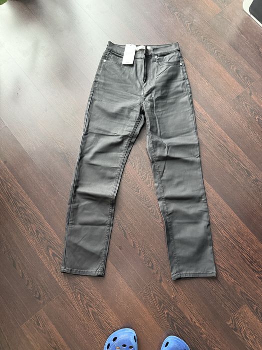 Mango nowe woskowane jeansy czrny kolor r.36