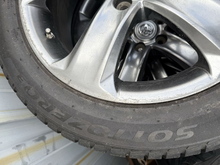 Зимние шины Pirelli Winter Sottozero 3 215/55 R17 98V XL