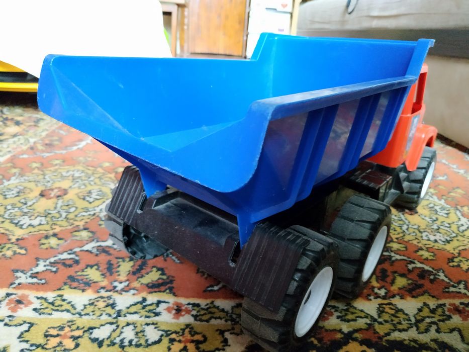 Продам конструктор, гусеницу