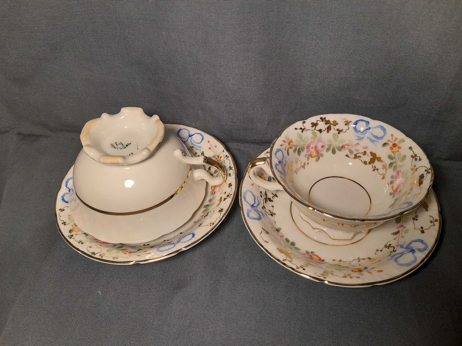 Chavenas de chá Vista Alegre antigas-- Serviço Lacinhos