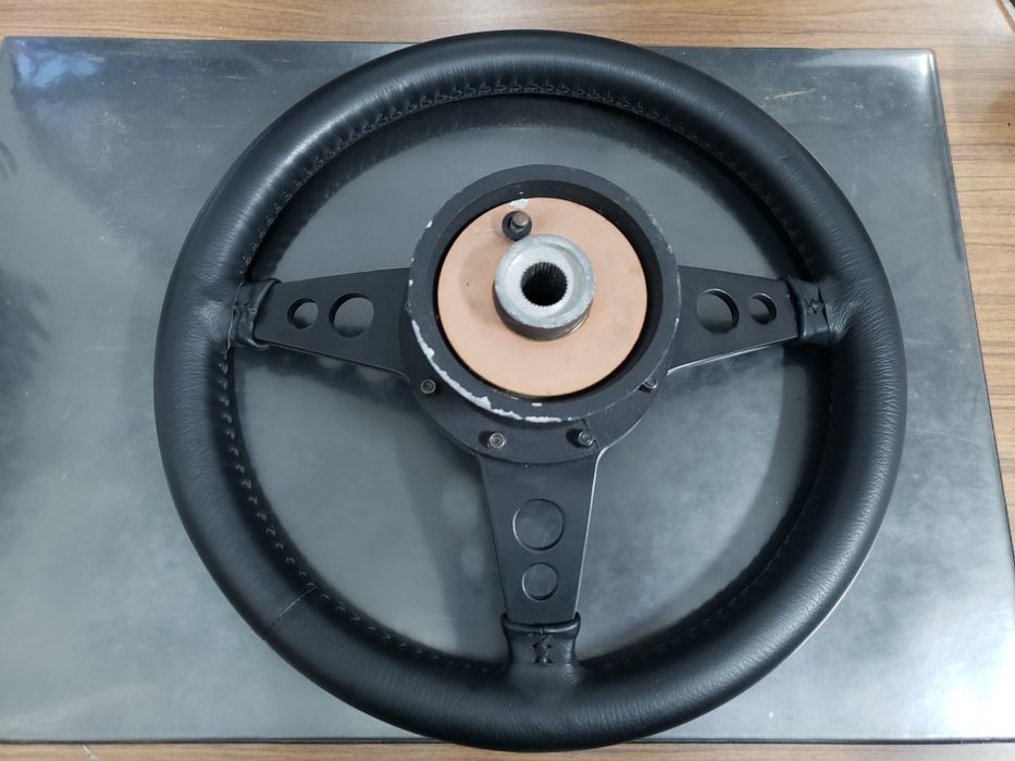 Volante BMW 2002 IRESA