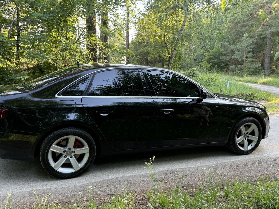 Продам Audi a4b8