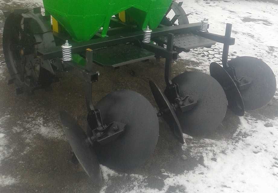 Картоплесаджалка 2-х рядна, саджалка Bomet,  картофелесажалка сажалка