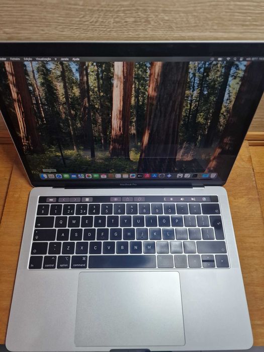 MacBook Pro TOUCH BAR 2018 i7 16gb ram