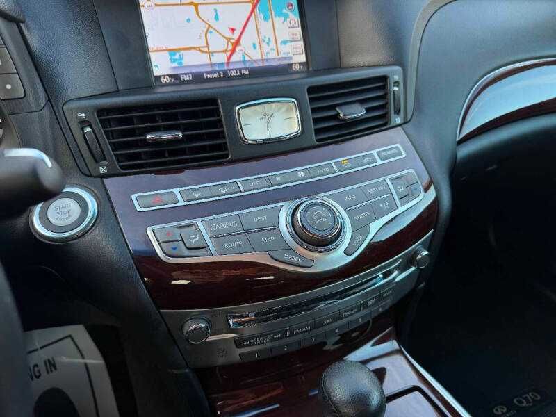 2015 Infiniti Q70L 3.7