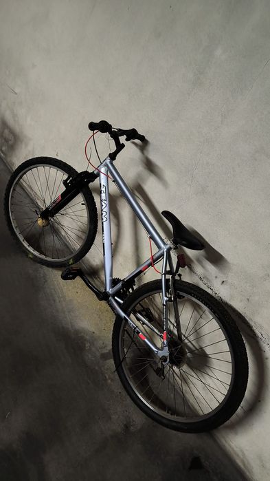 bicicleta  top tá bem conservada