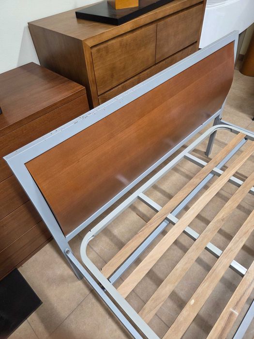 Cama e estrado casal - 195x140cm
