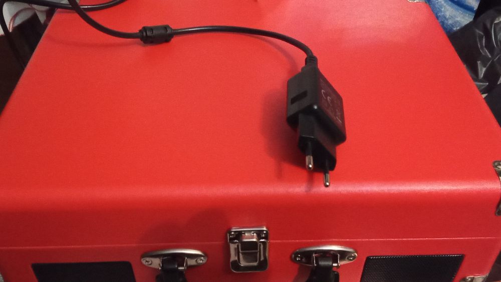 GIRADISCOS Eléctrico. Novo. Com 8 Fotos