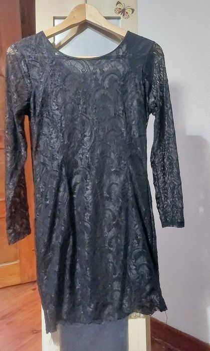 vestido preto em renda