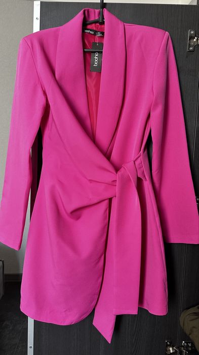 Сукня-піджак хс на s нова boohoo