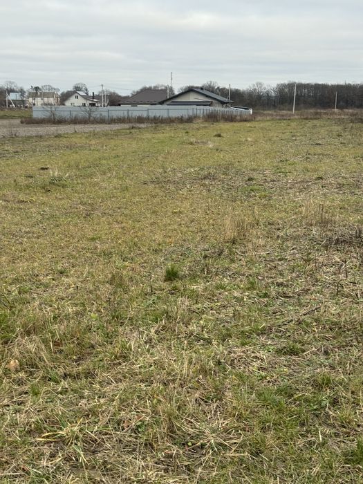 Продам знмельну ділянку