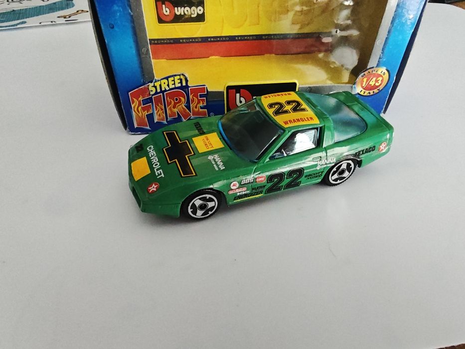 BBurago burago 1:43 Chevrolet Corvette made in italy resorak.